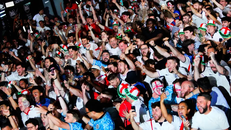 FIFA World Cup Frenzy: Norway and England Fans Celebrate Historic Wins
